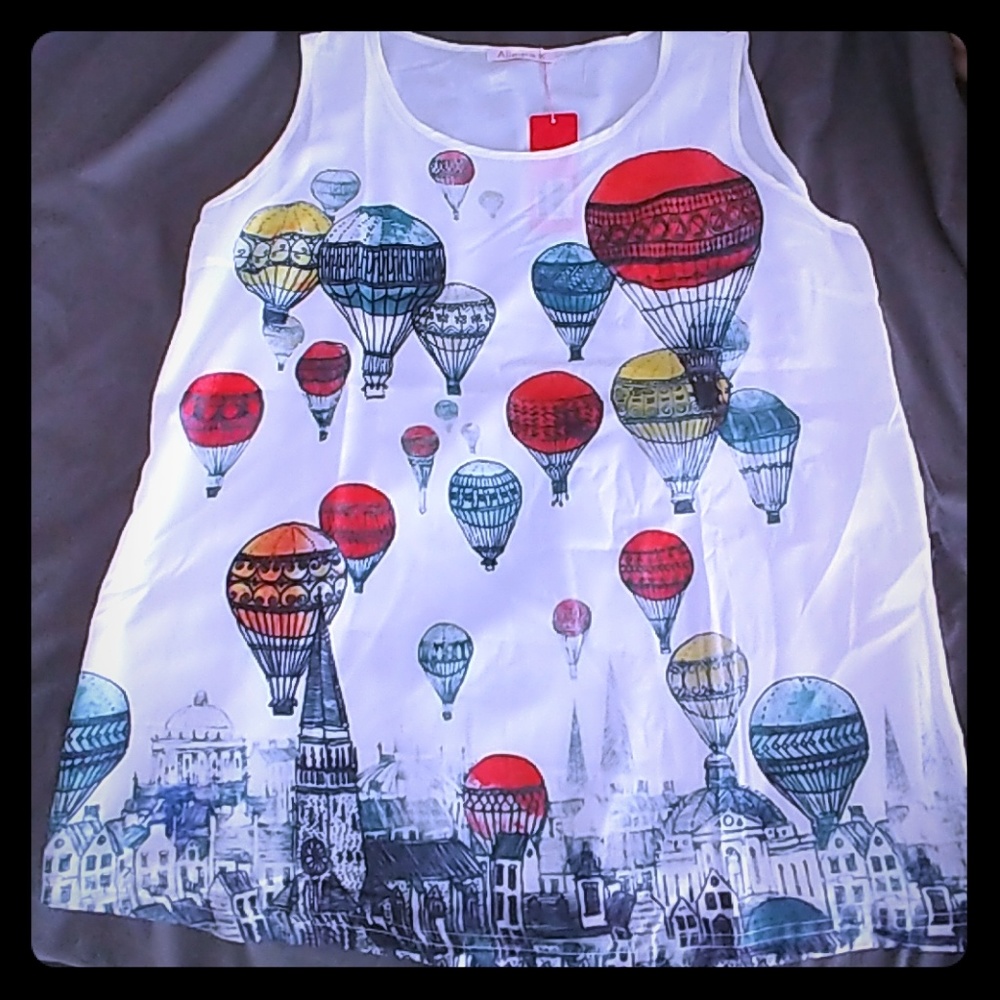 Sleeveless blouse